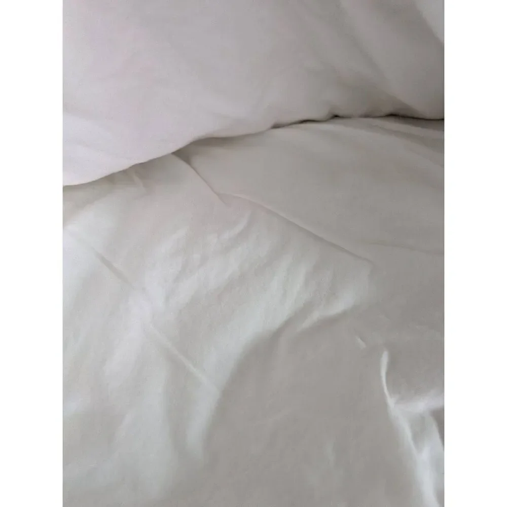 West elm full / queen duvet cover, white color
